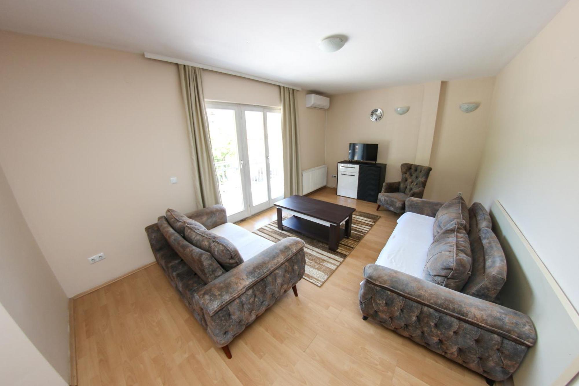 Hayat Hills Apartment